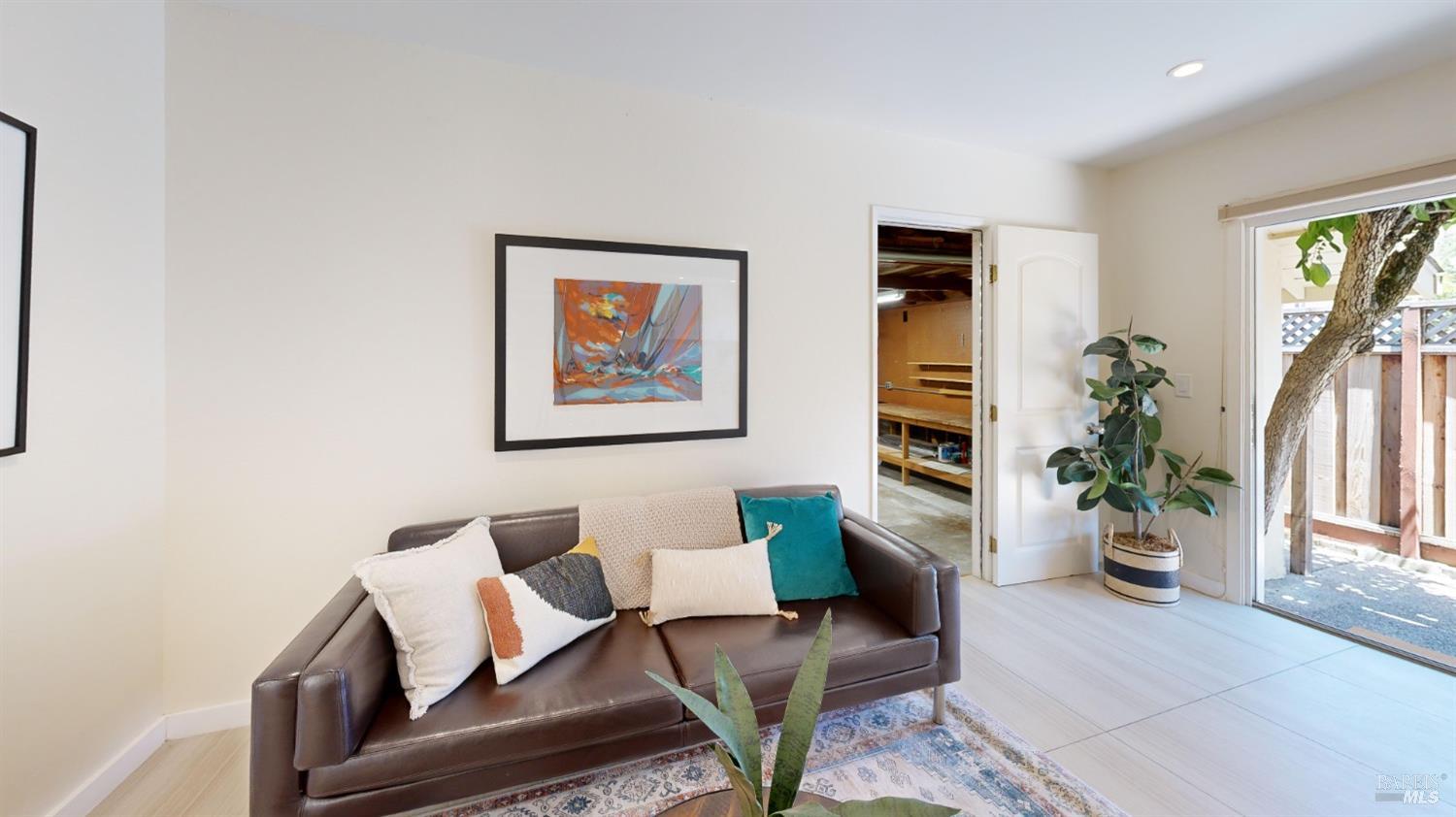 7 Clover Hill Court
