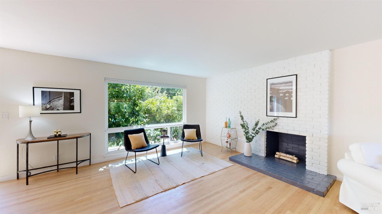 7 Clover Hill Court