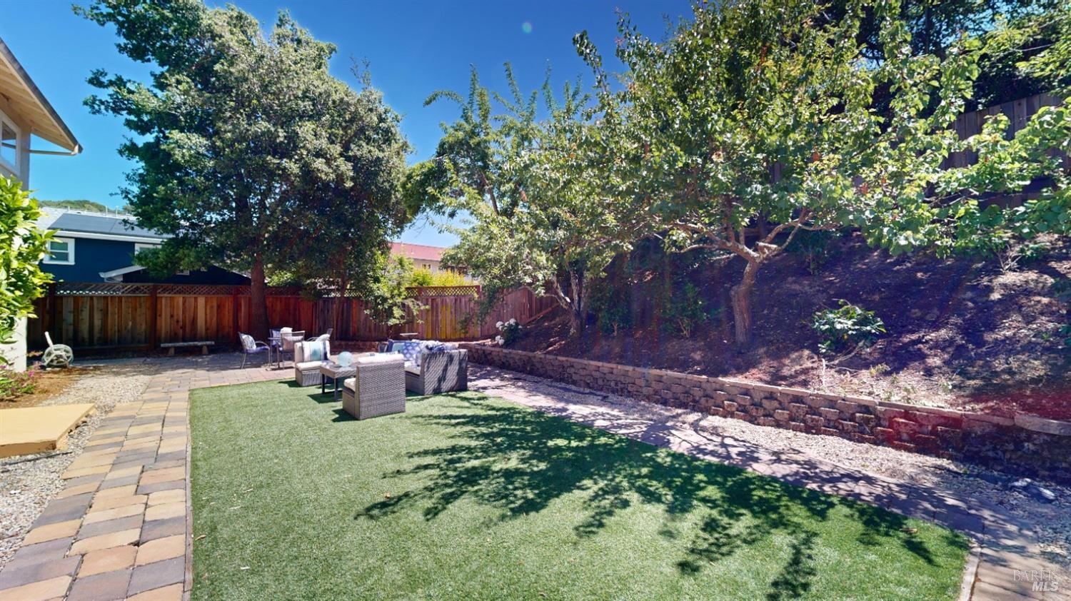 7 Clover Hill Court