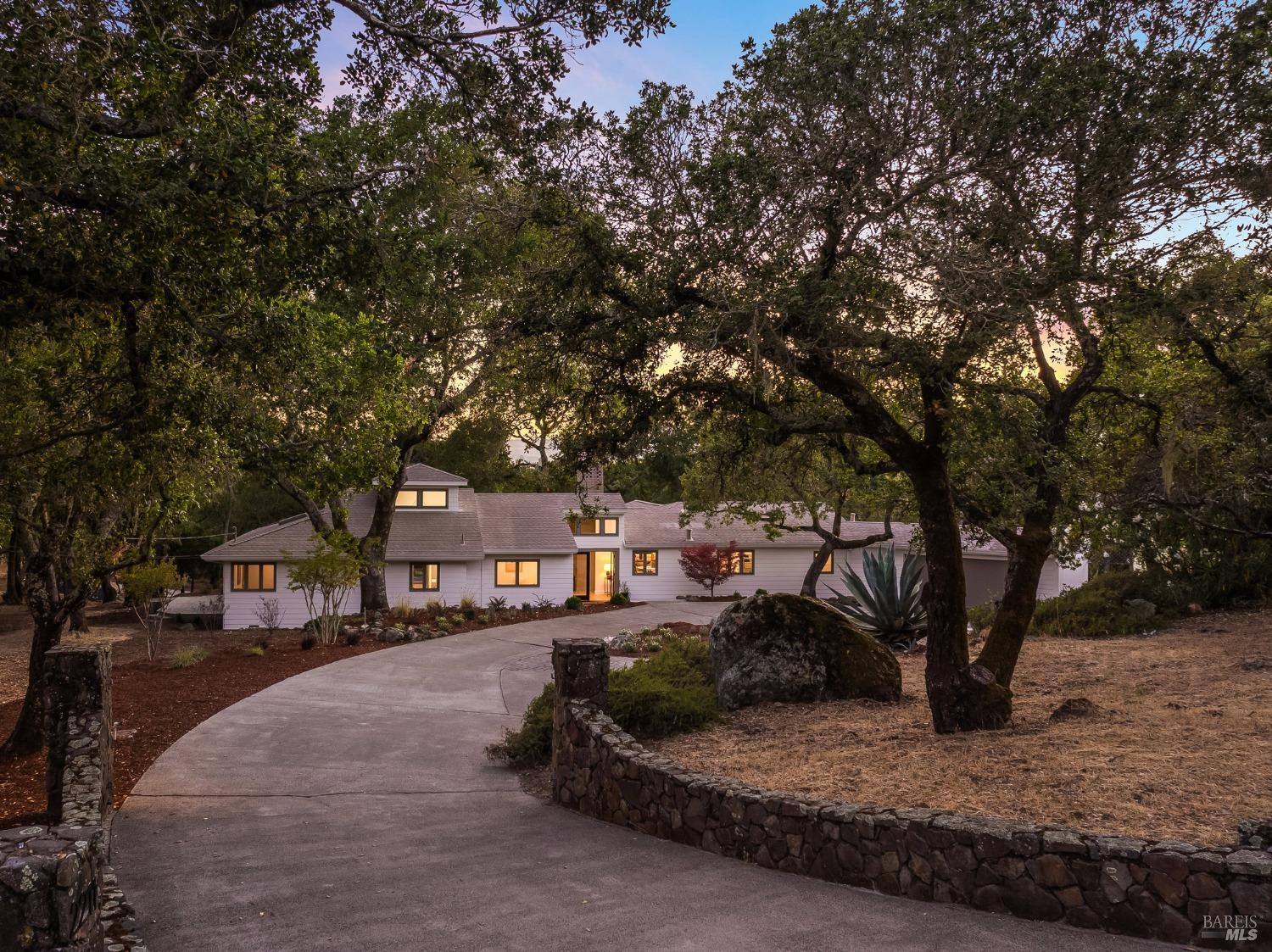 2211 Thornsberry Road