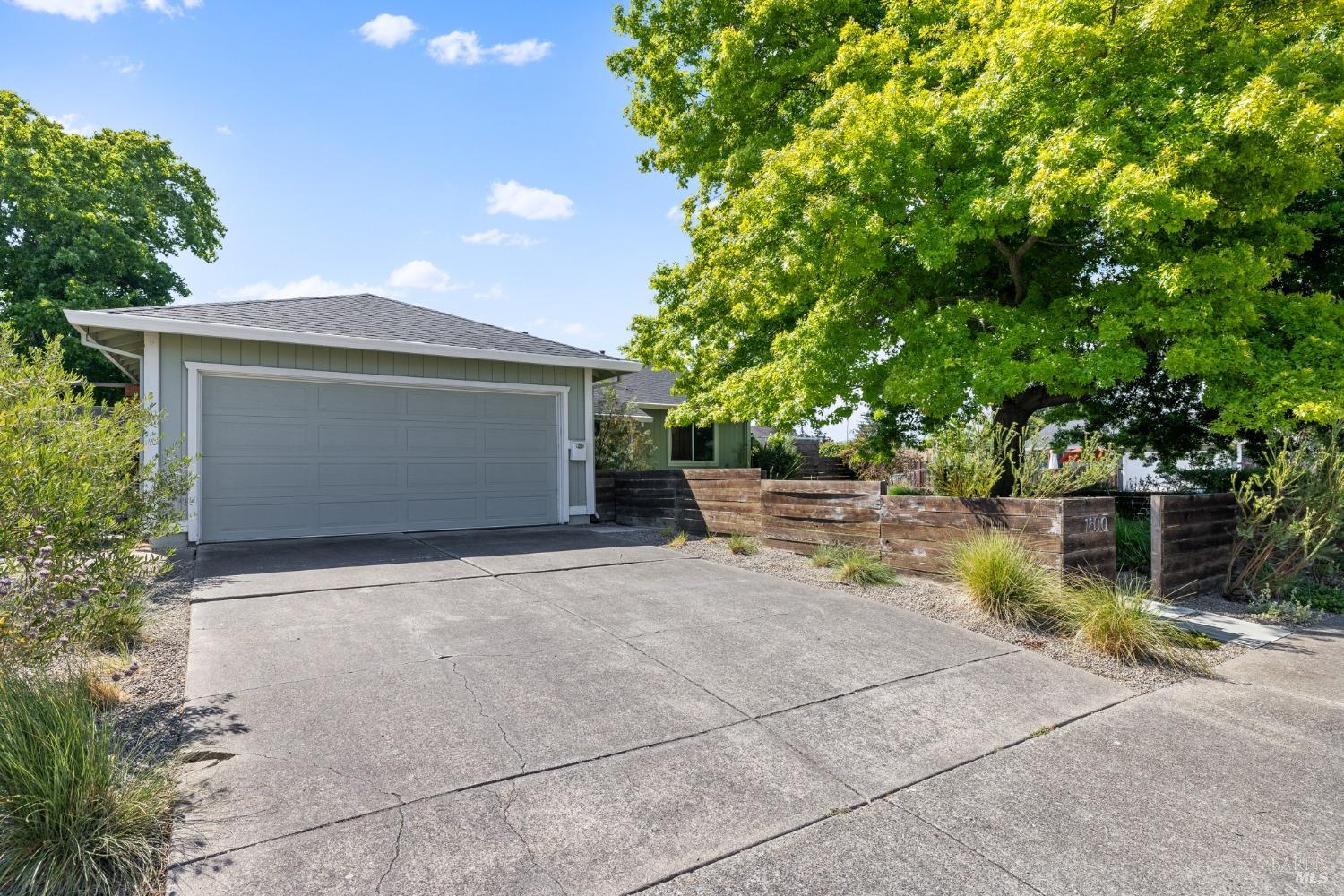 1600 San Marino Drive