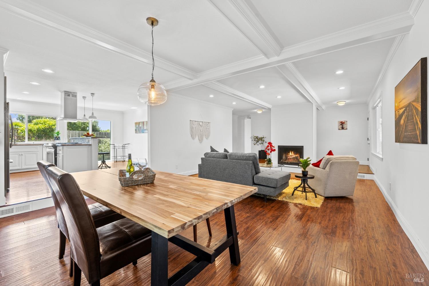 1600 San Marino Drive