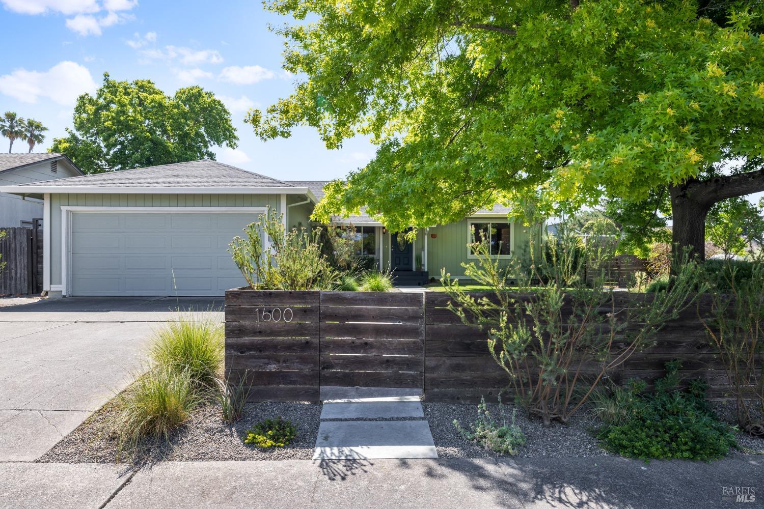 1600 San Marino Drive