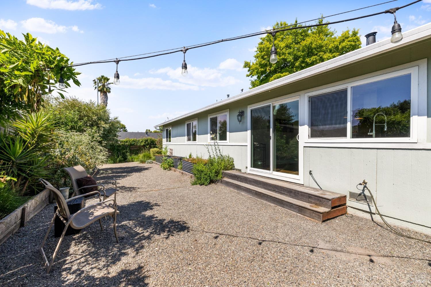 1600 San Marino Drive