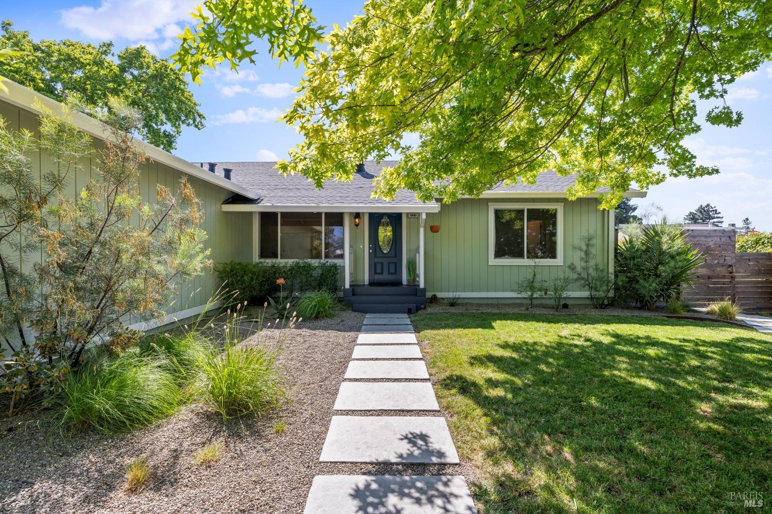 1600 San Marino Drive