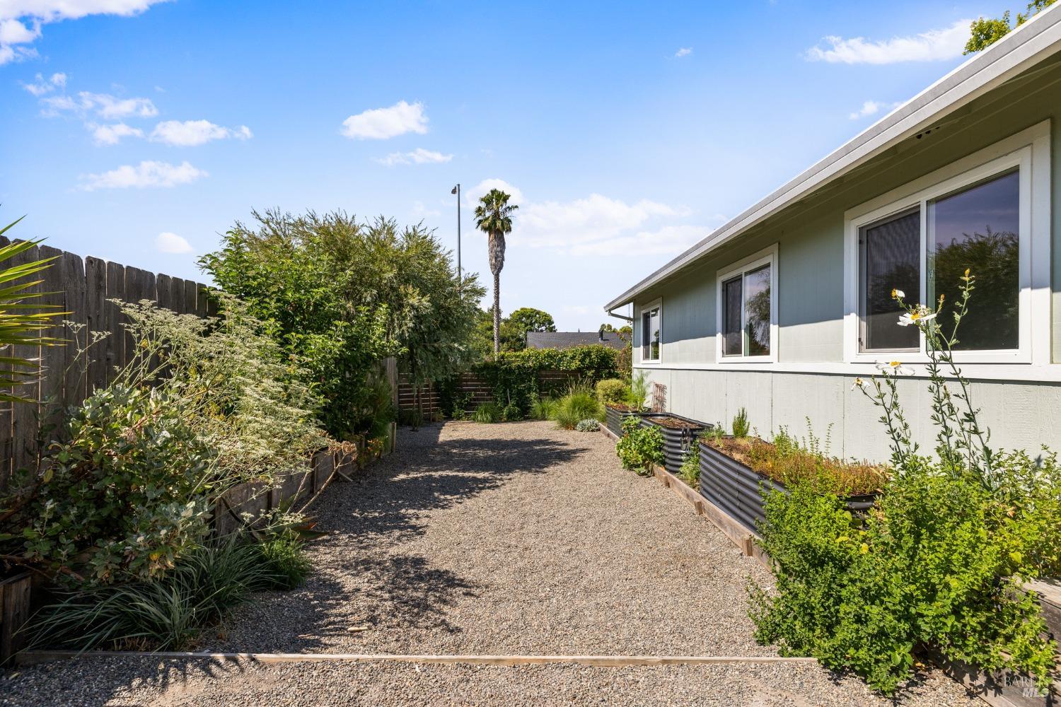 1600 San Marino Drive