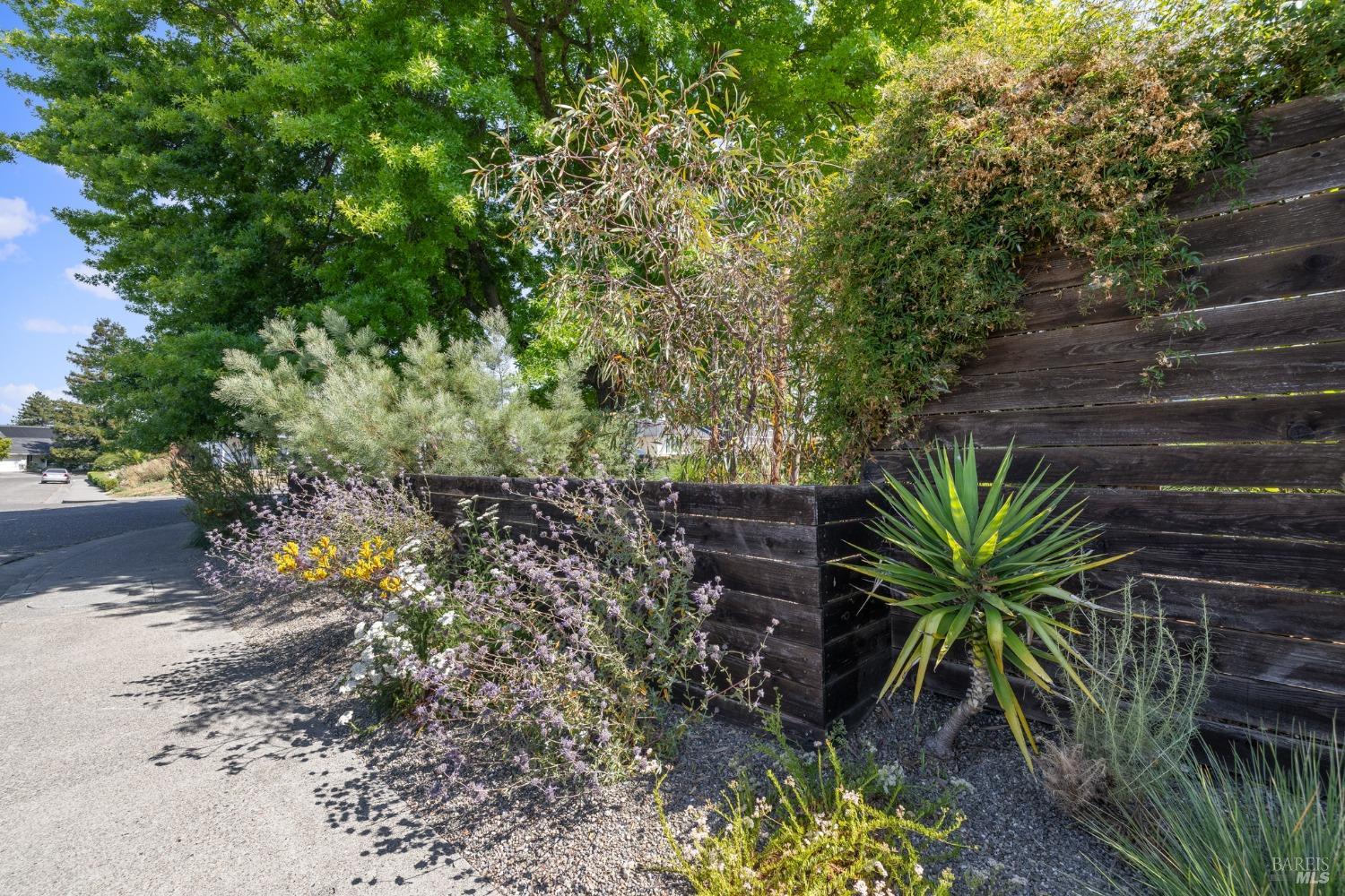 1600 San Marino Drive