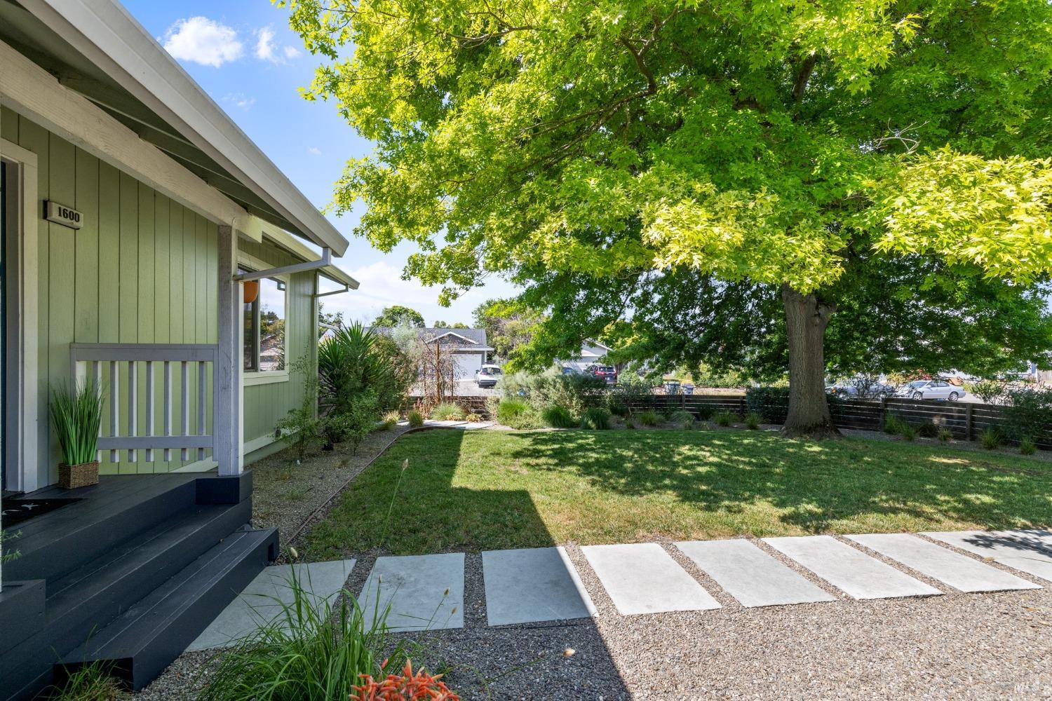 1600 San Marino Drive