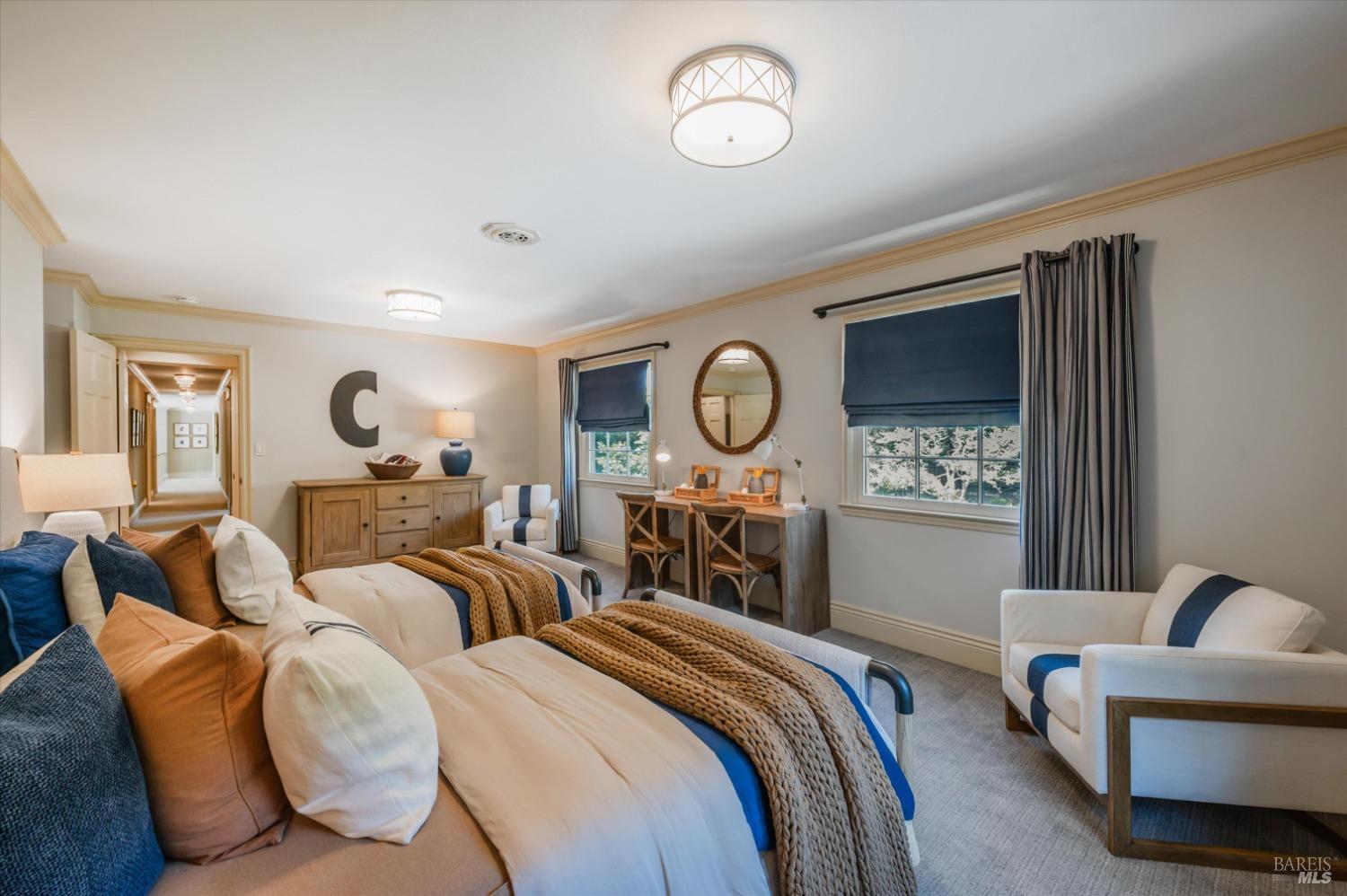 110 Mountain View Ave