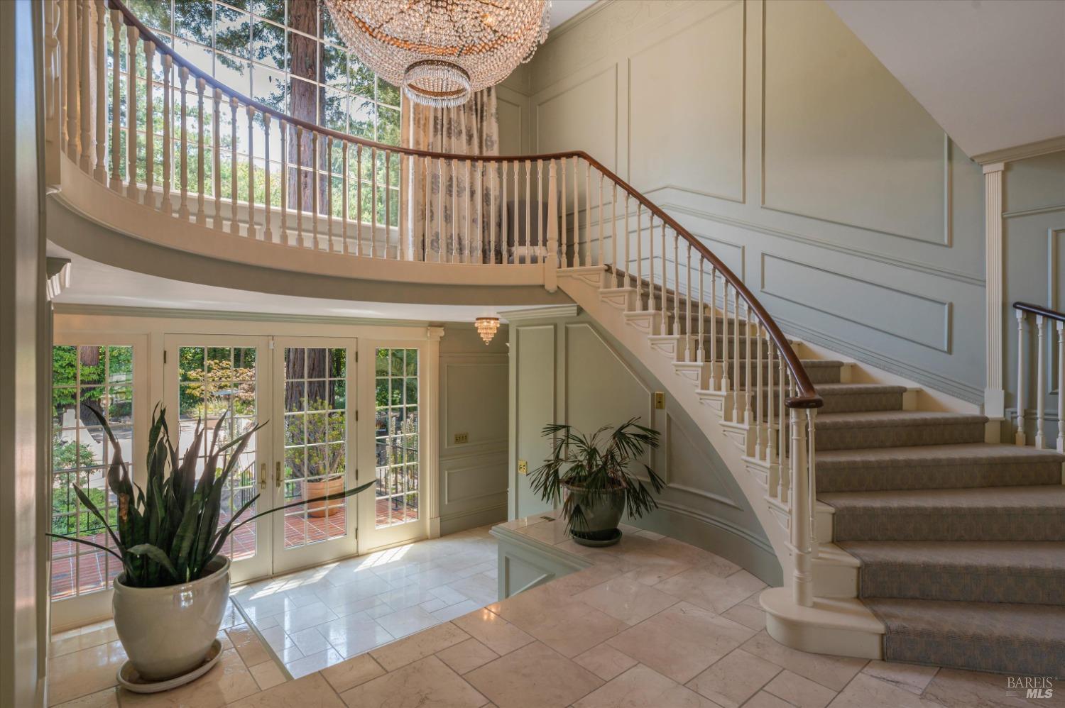 110 Mountain View Ave