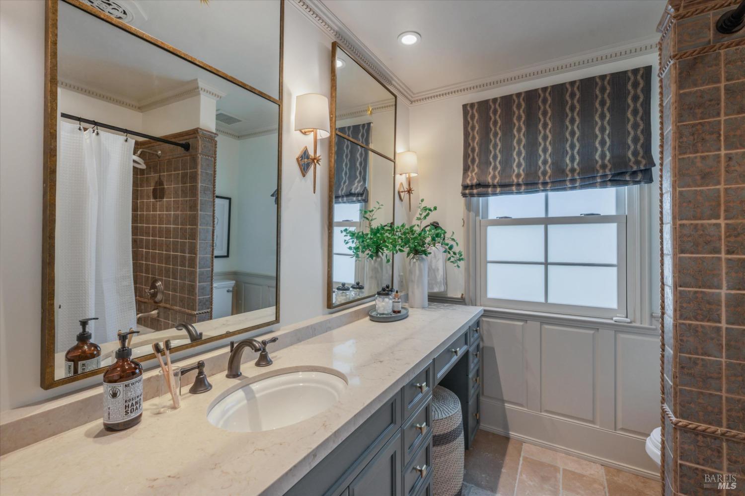 110 Mountain View Ave