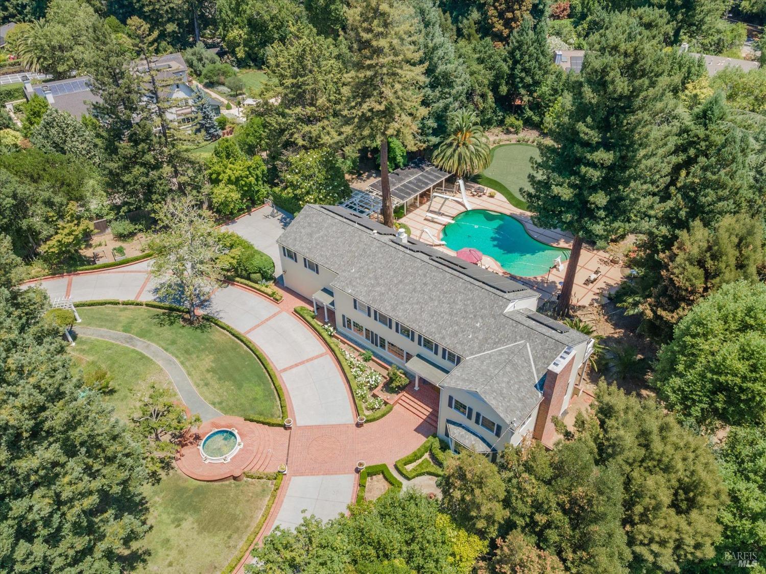 110 Mountain View Ave