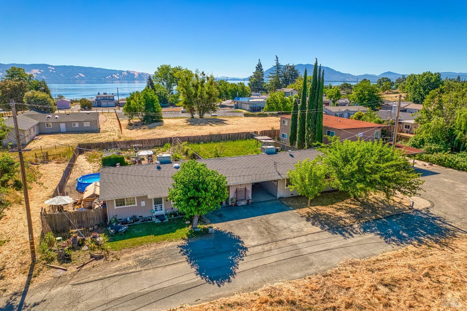 207 Wright Ln