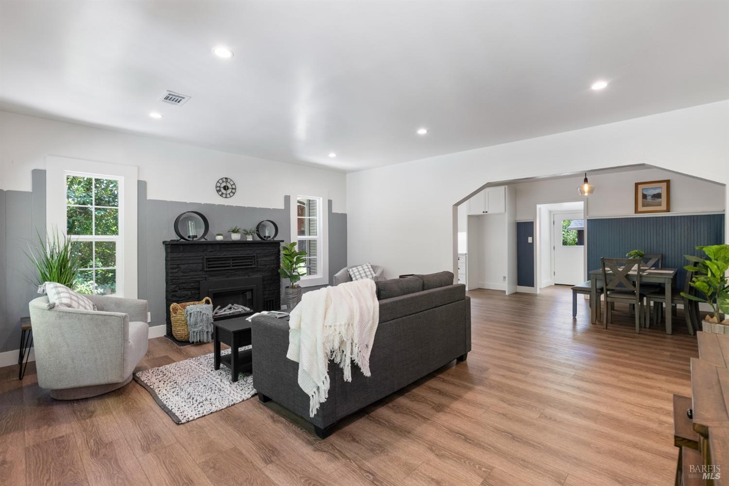 21342 Highway 116 Hwy