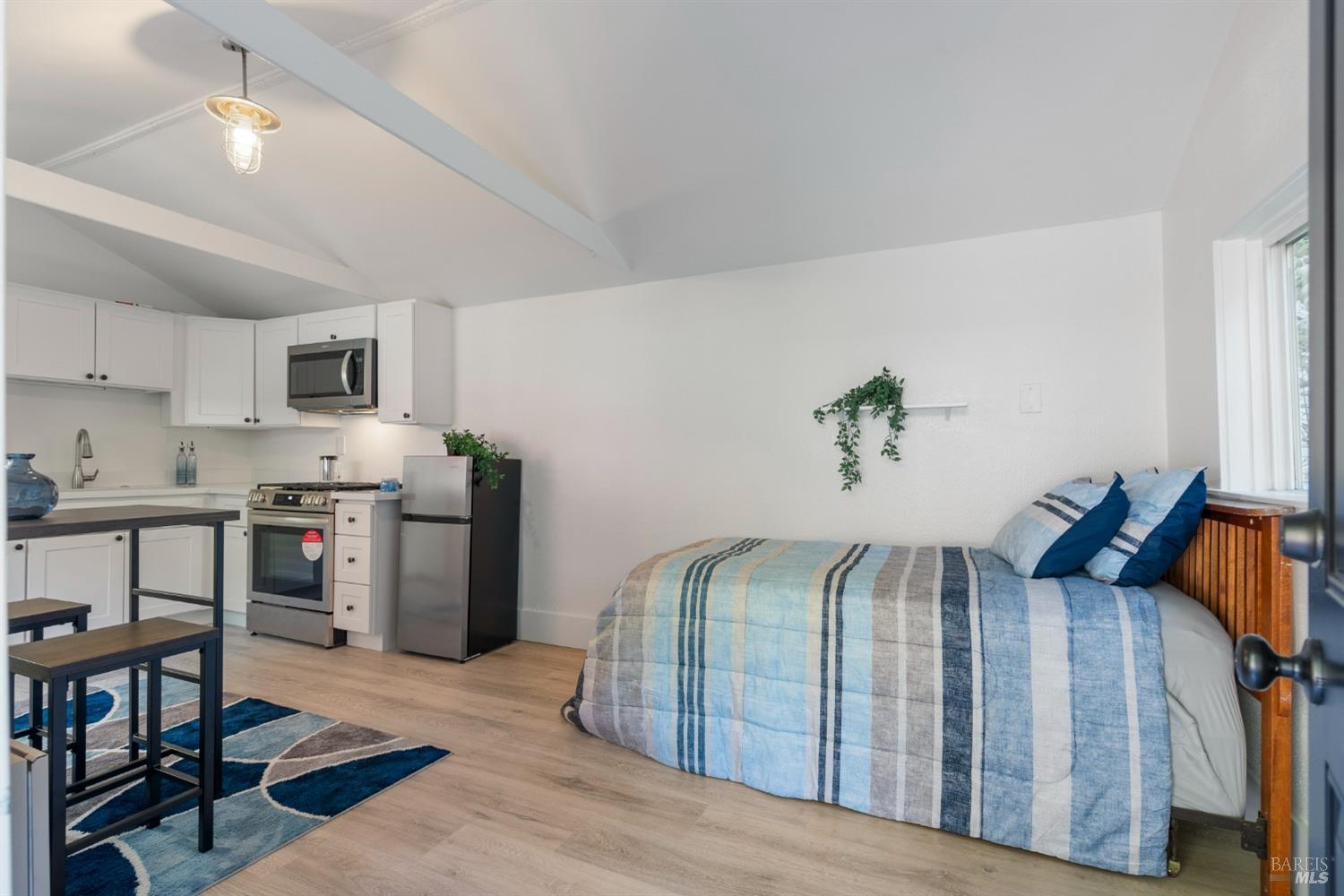 21342 Highway 116 Hwy