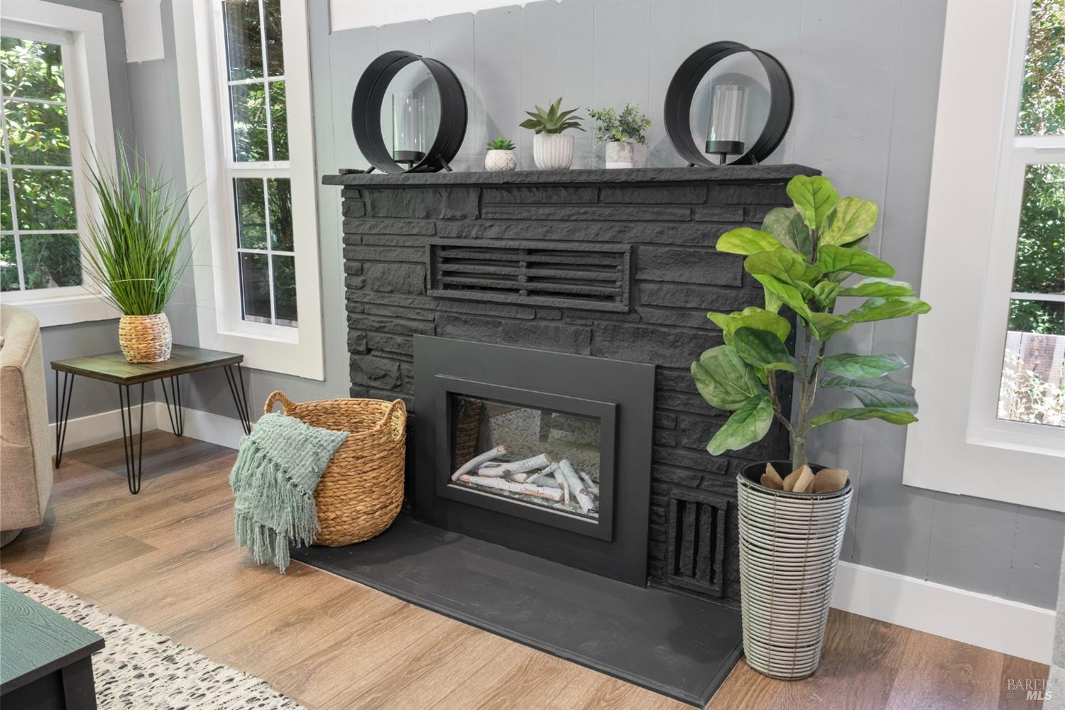 21342 Highway 116 Hwy