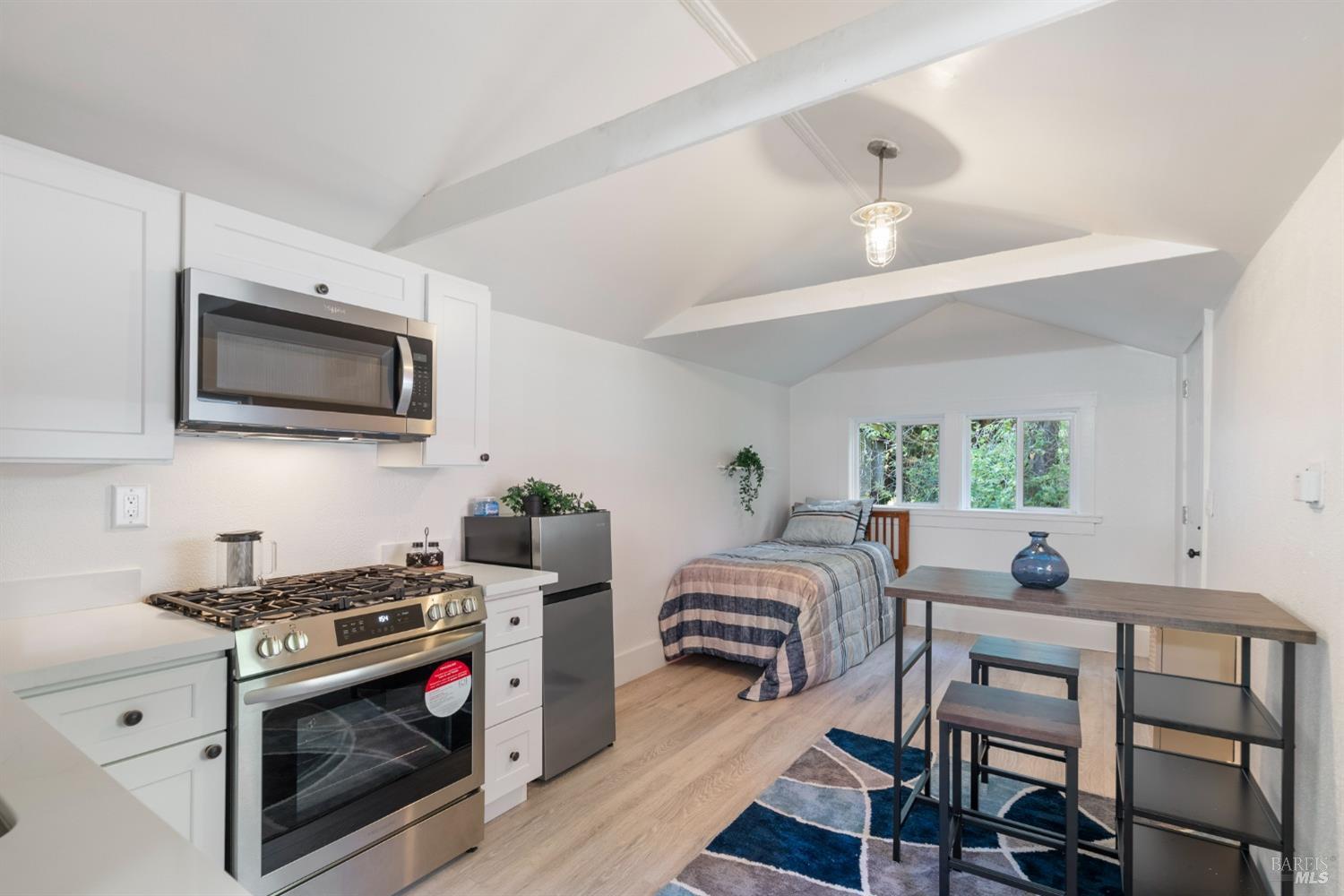 21342 Highway 116 Hwy