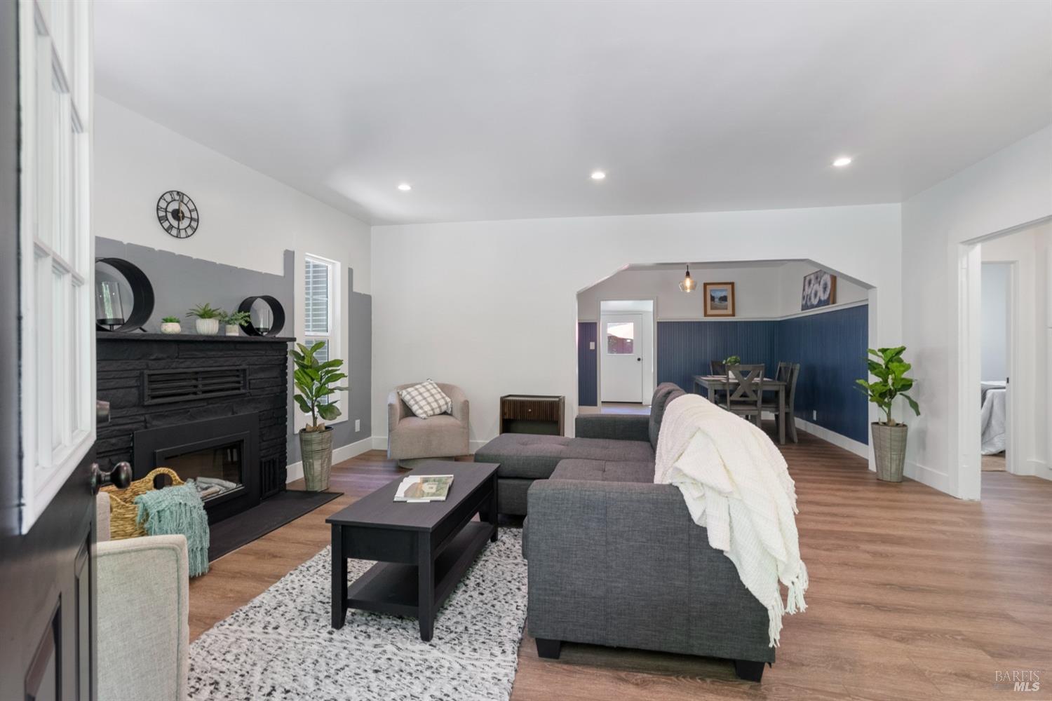 21342 Highway 116 Hwy