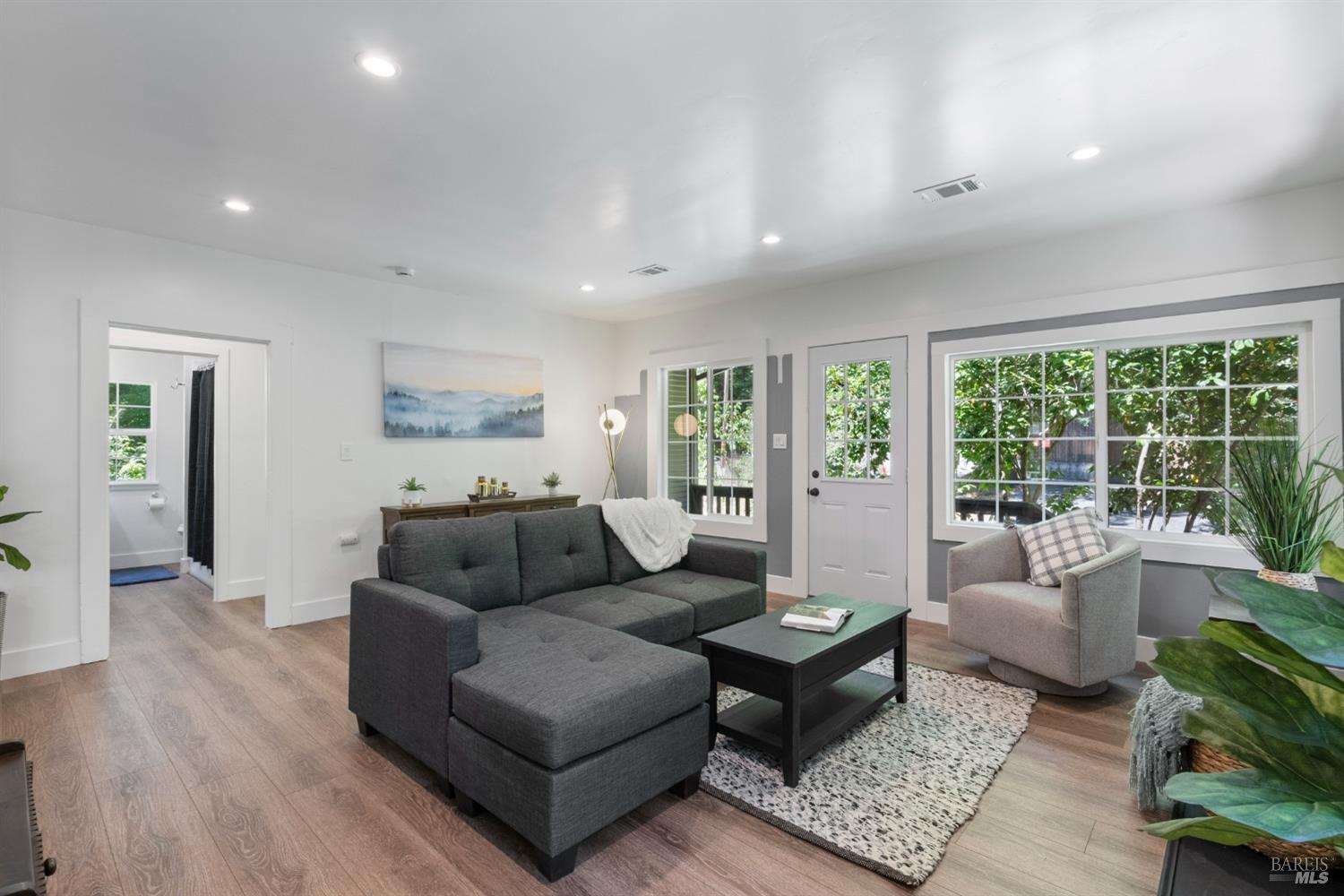 21342 Highway 116 Hwy