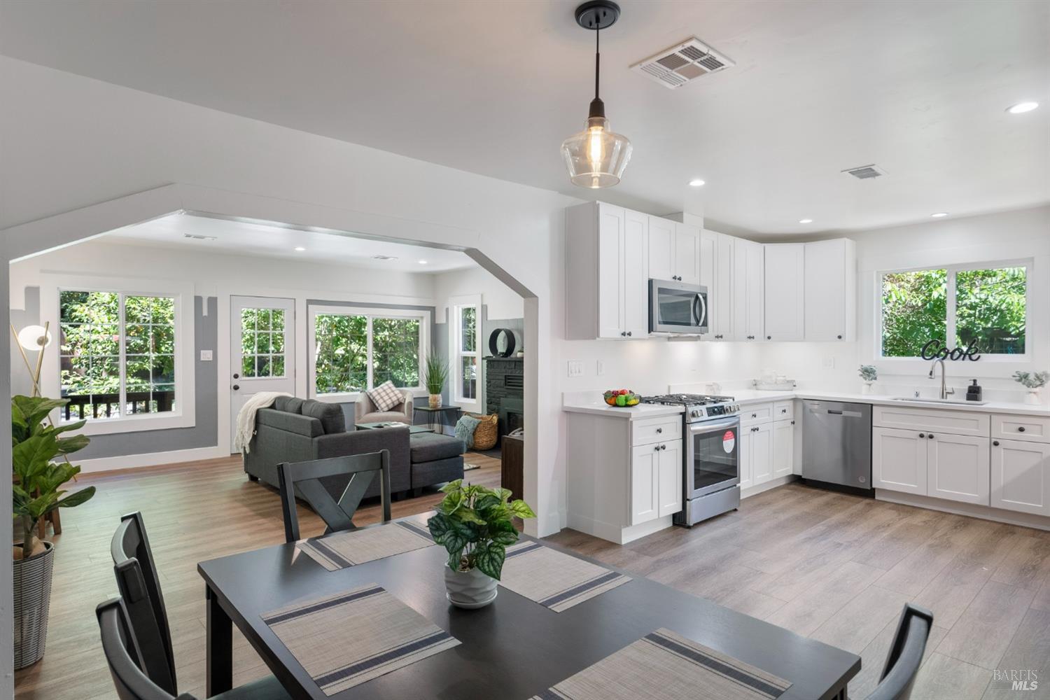 21342 Highway 116 Hwy