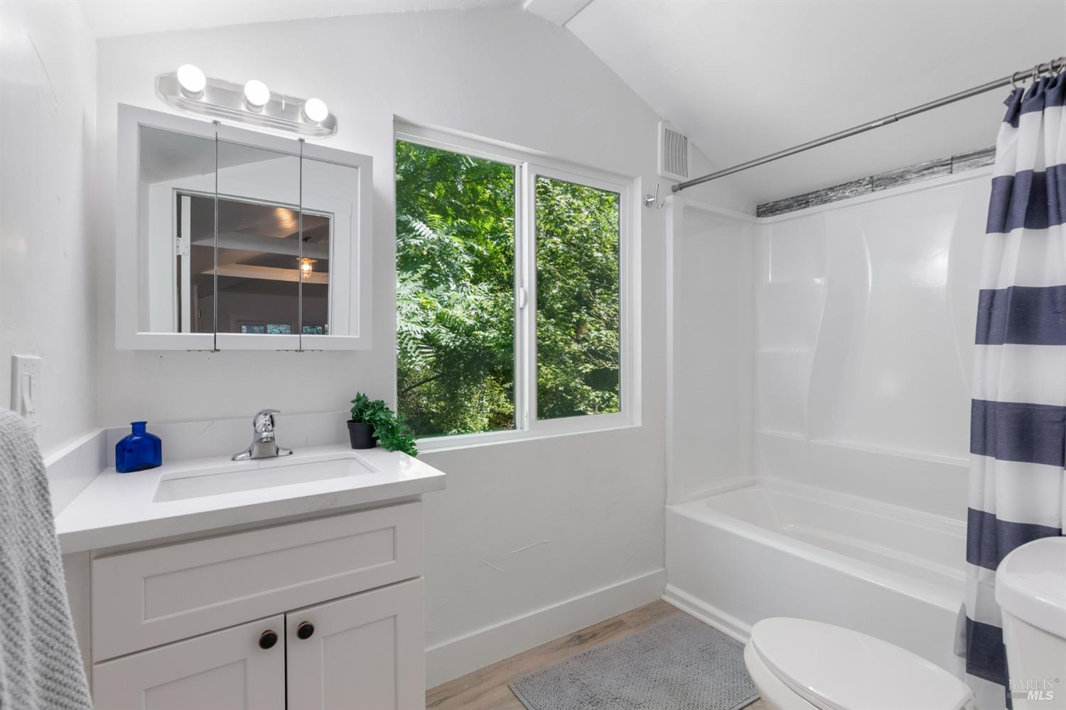 21342 Highway 116 Hwy