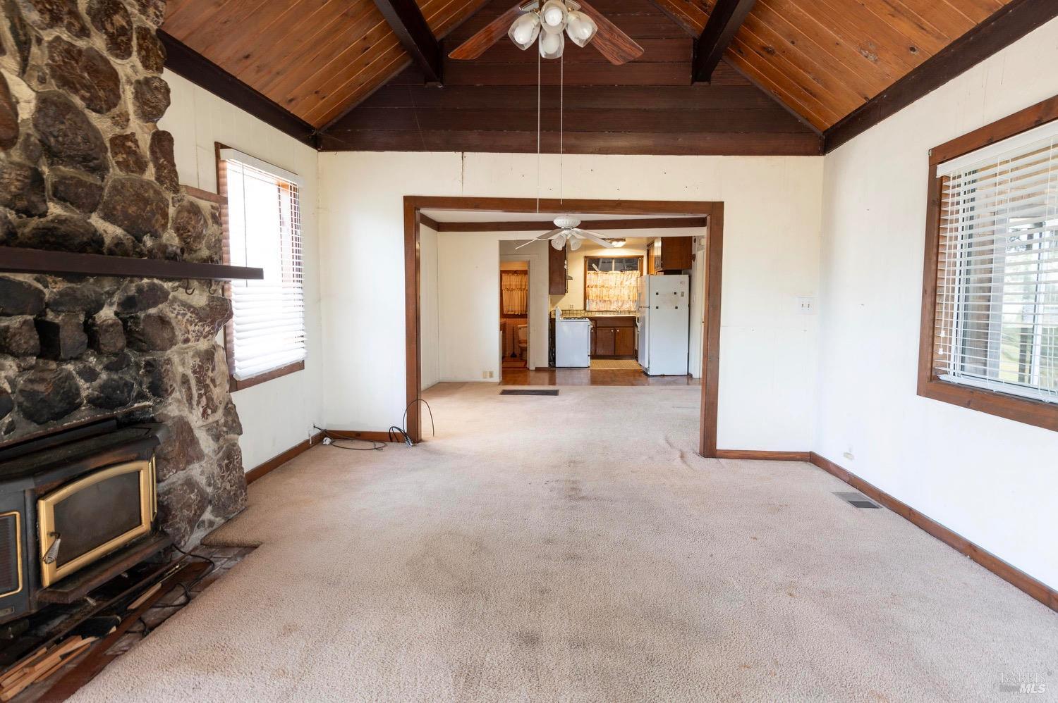 301-303 Watertrough Rd