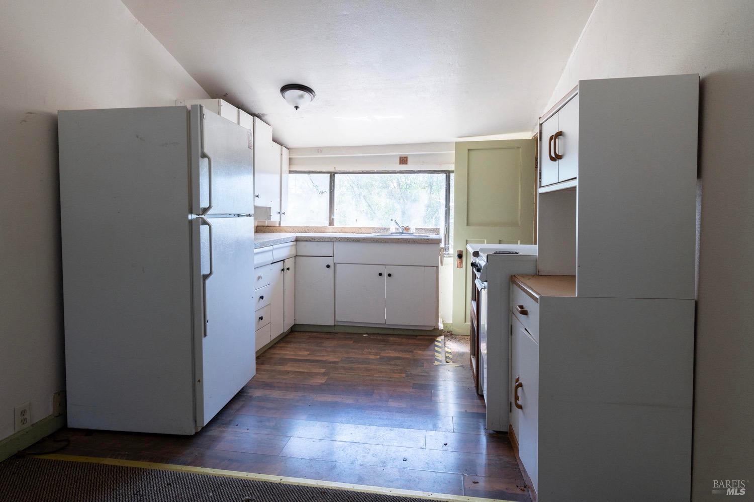 301-303 Watertrough Rd