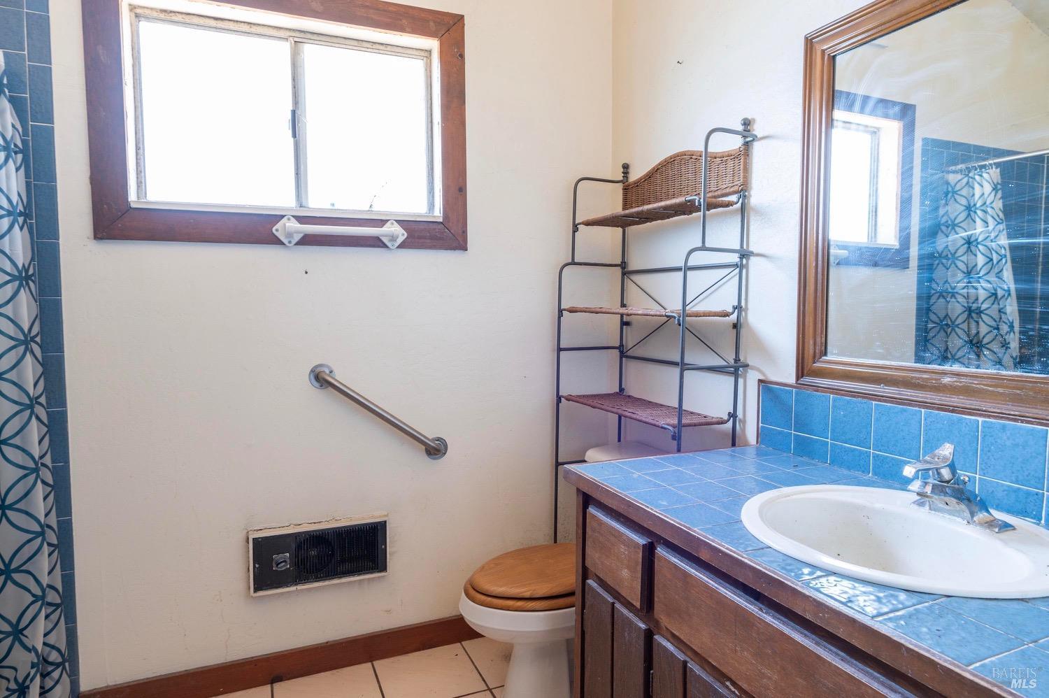 301-303 Watertrough Rd