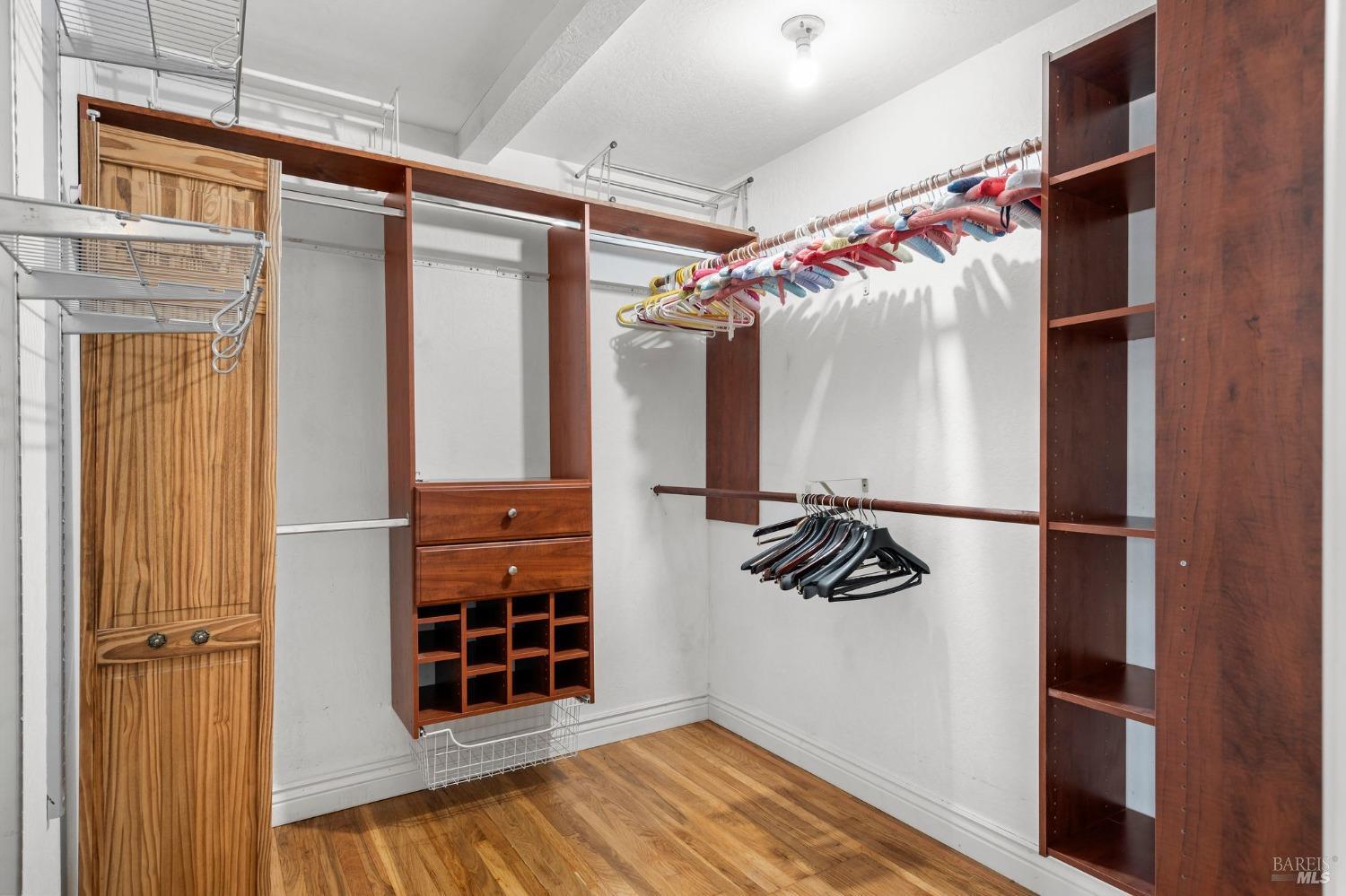 9441-9441 Broadmoor Dr