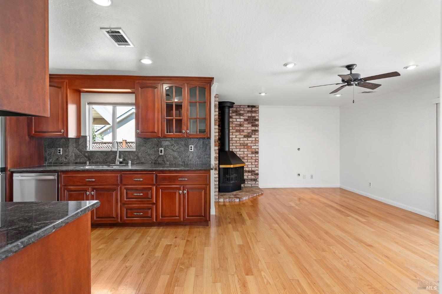 9441-9441 Broadmoor Dr