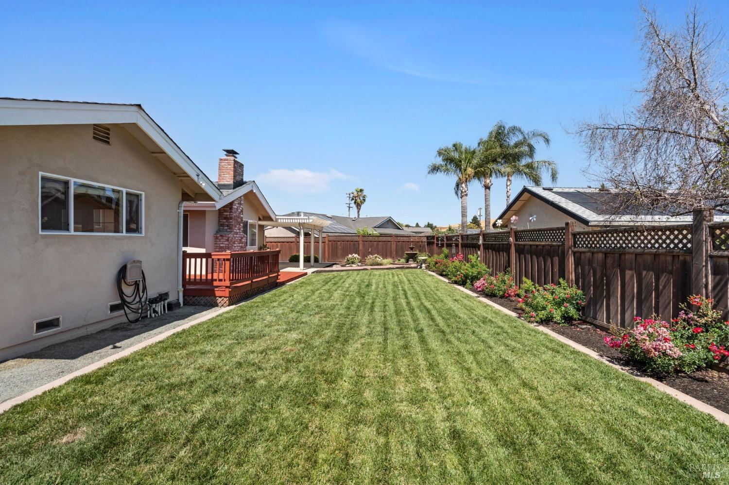 9441-9441 Broadmoor Dr