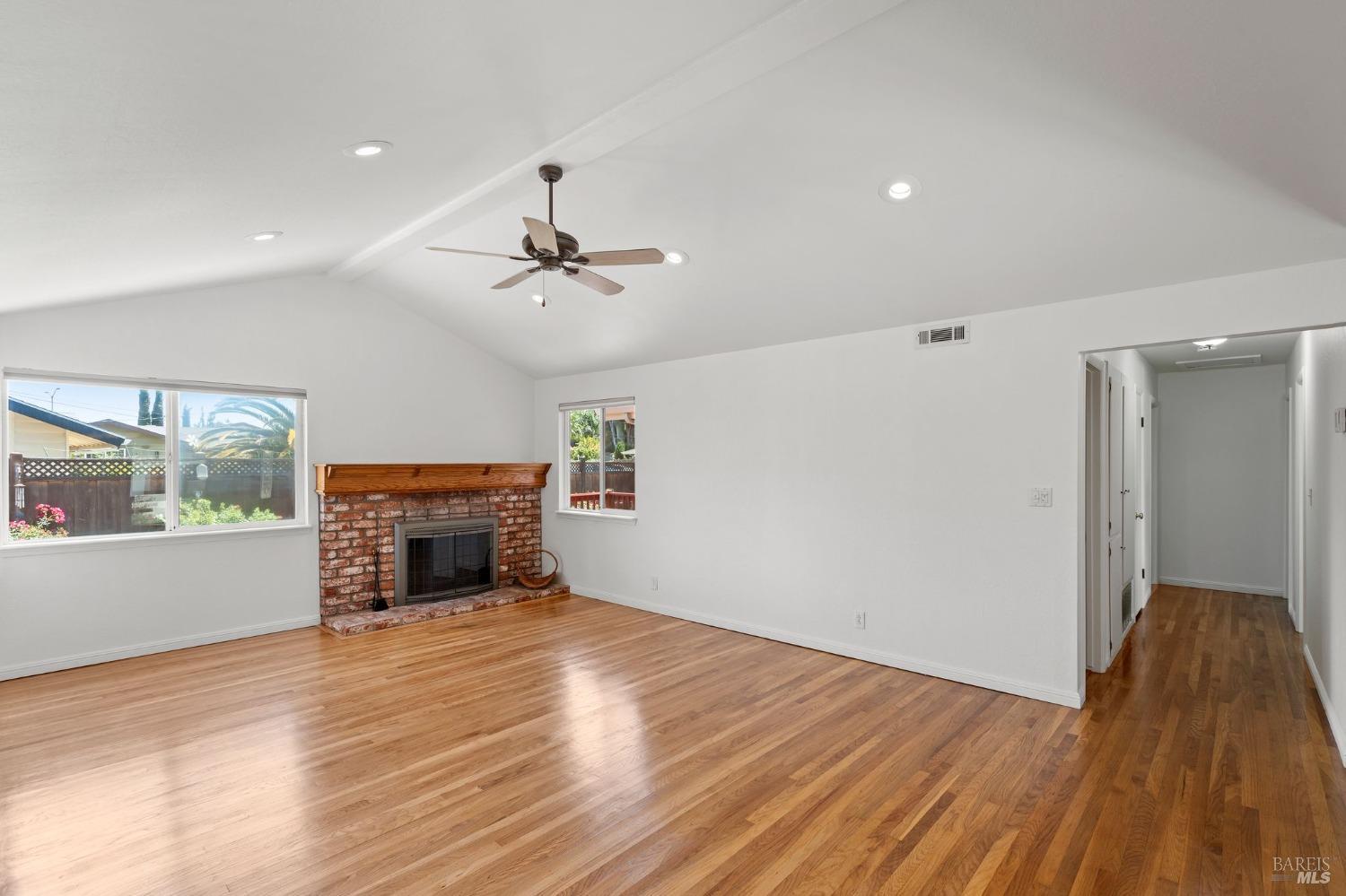 9441-9441 Broadmoor Dr