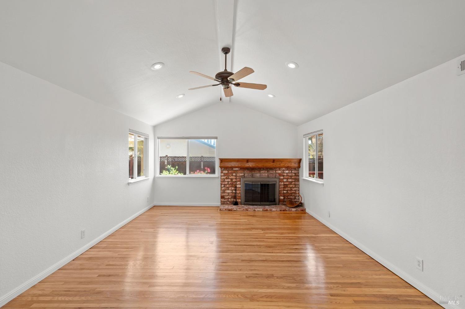 9441-9441 Broadmoor Dr