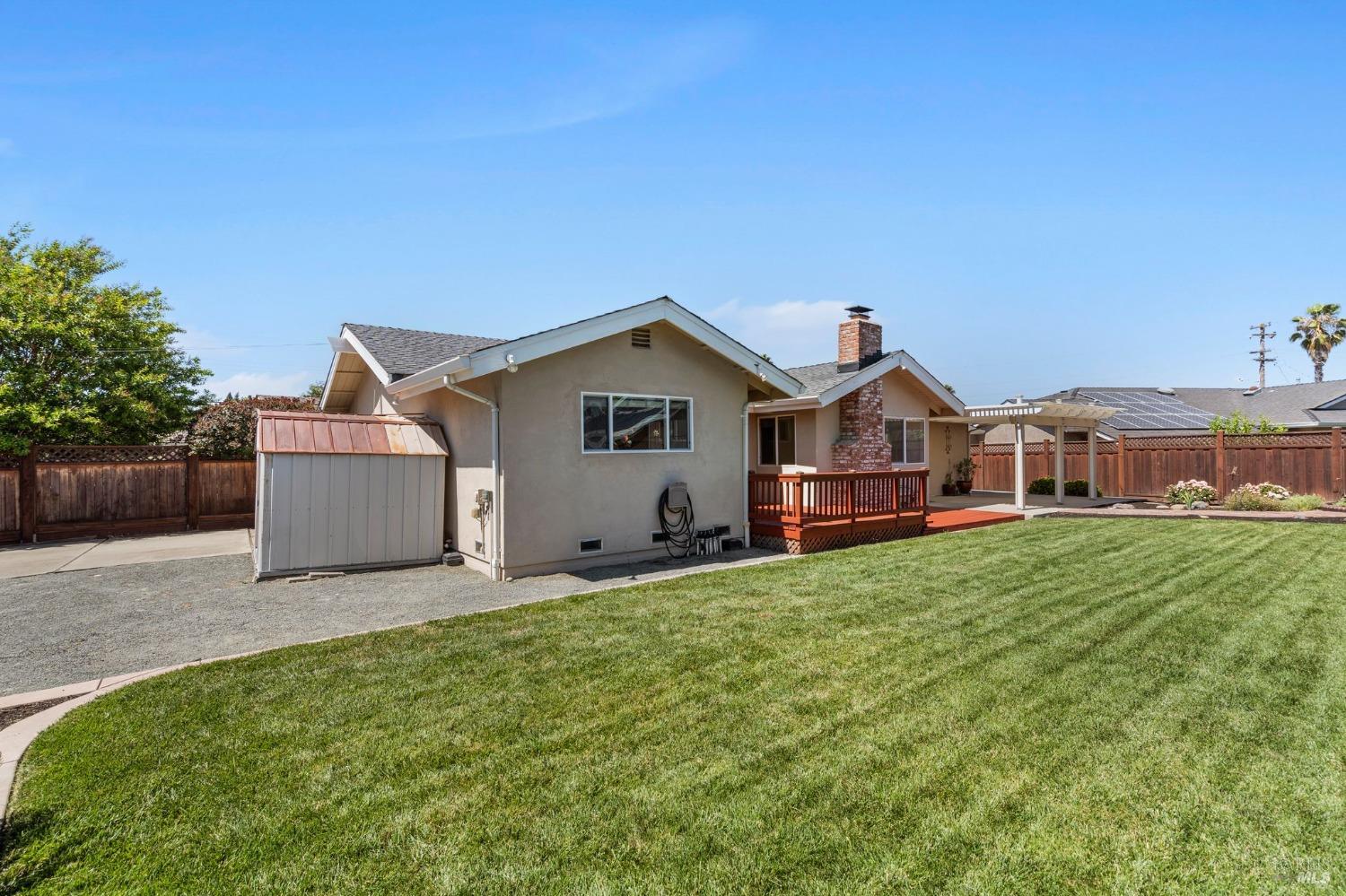 9441-9441 Broadmoor Dr