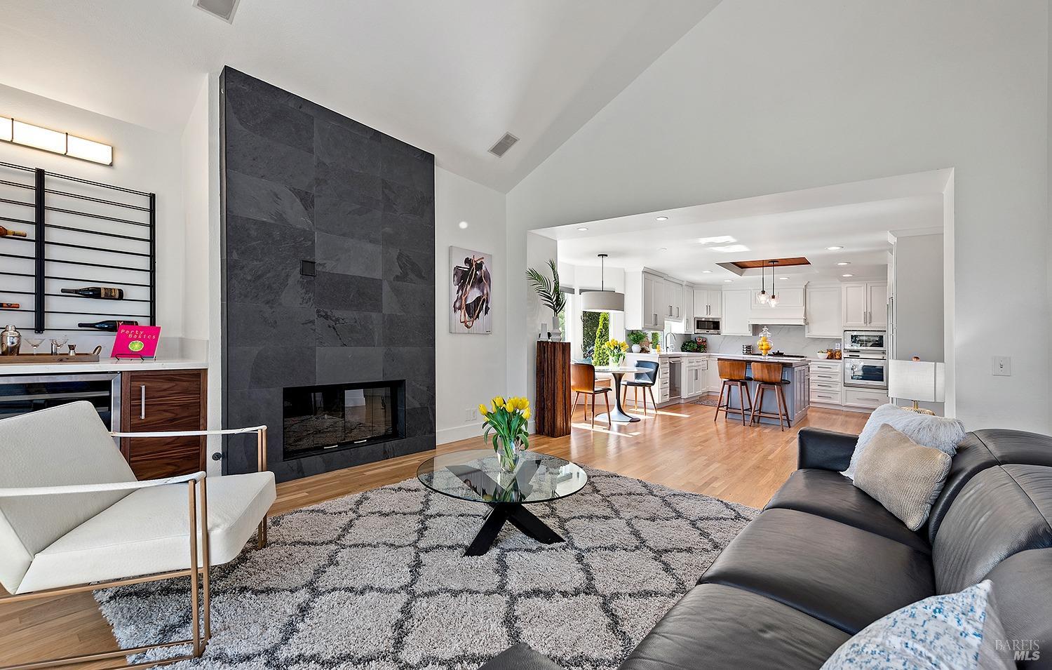 3716 Llyn Glaslyn Pl