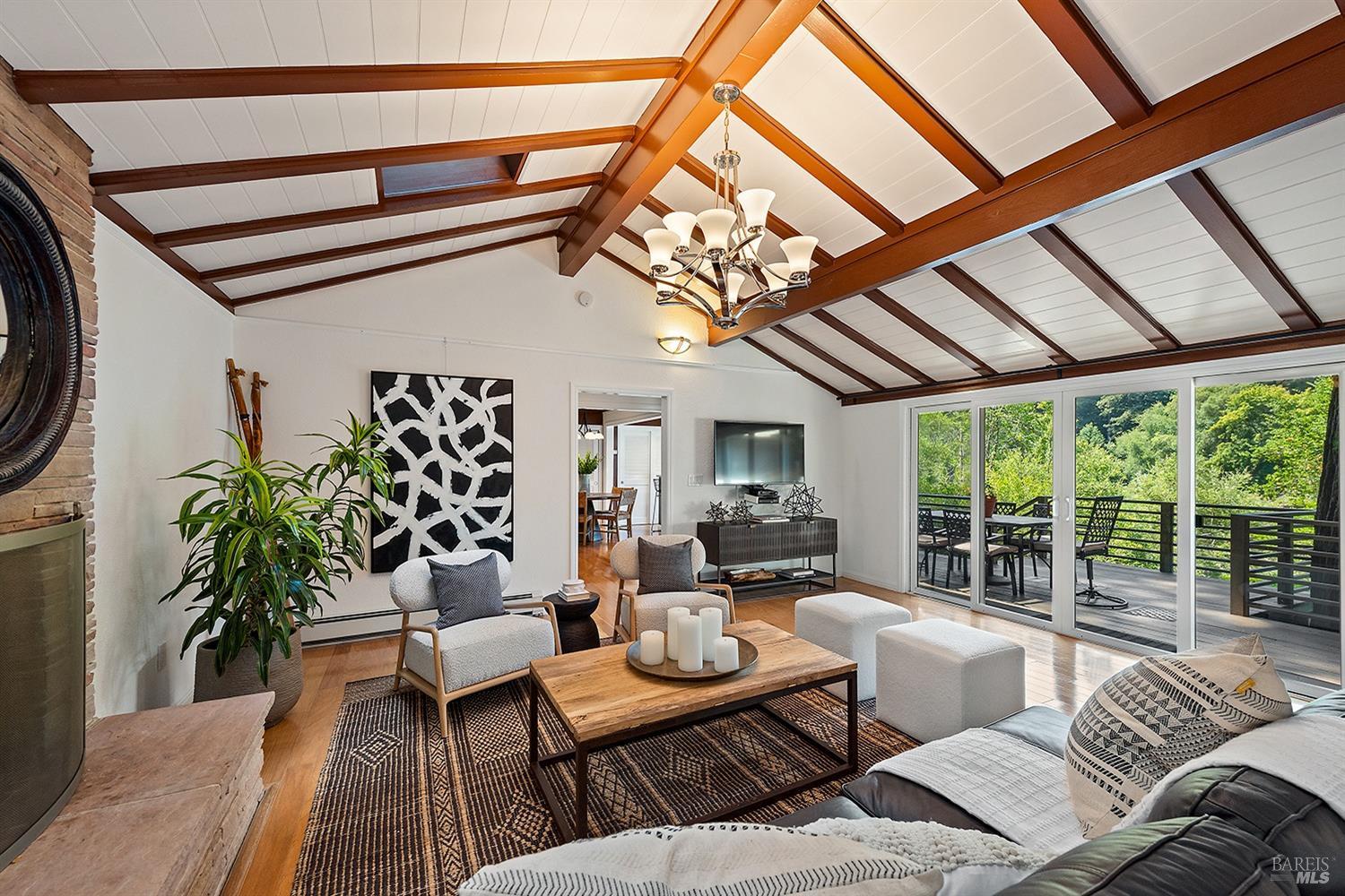 21419 Monte Cristo Ave