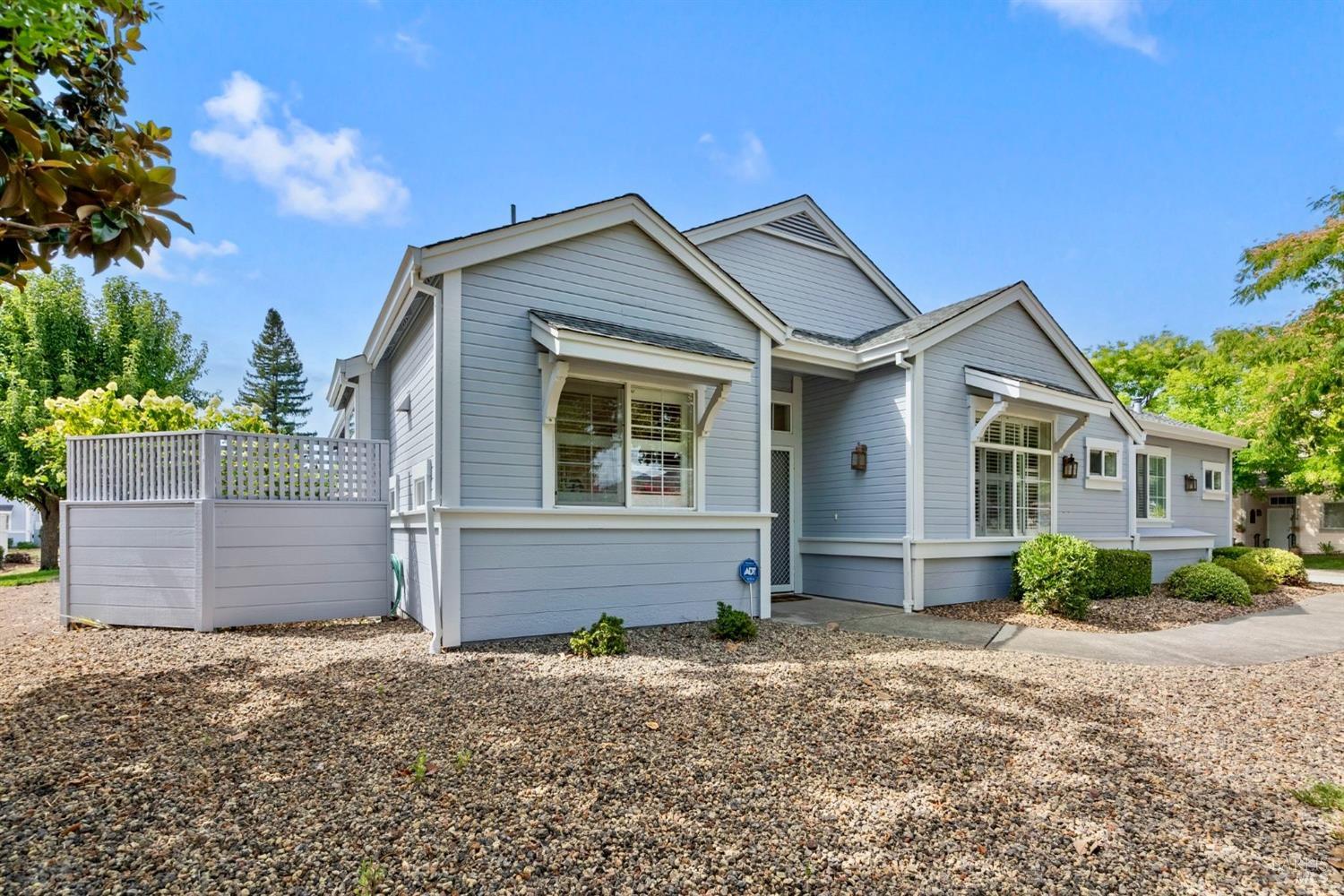 6488 Pine Valley Dr