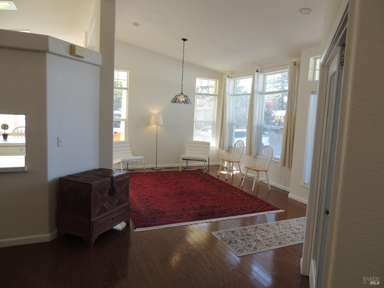 178 WEST SEVEN FLAGS Cir