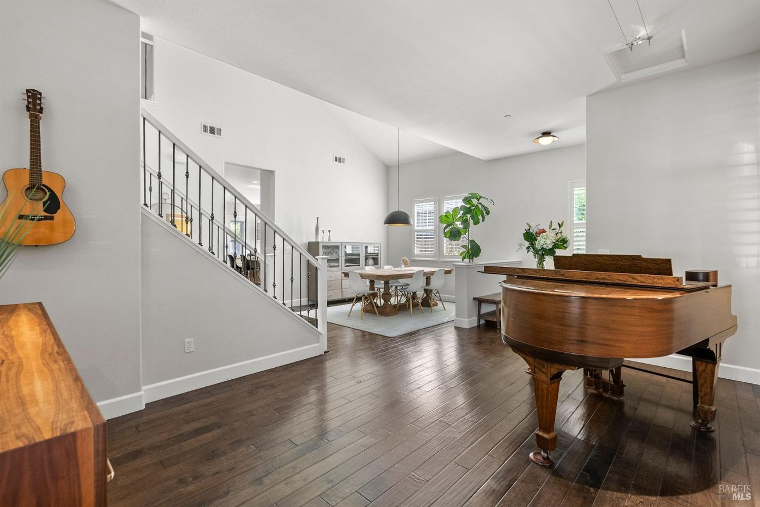 1731 Devin Dr