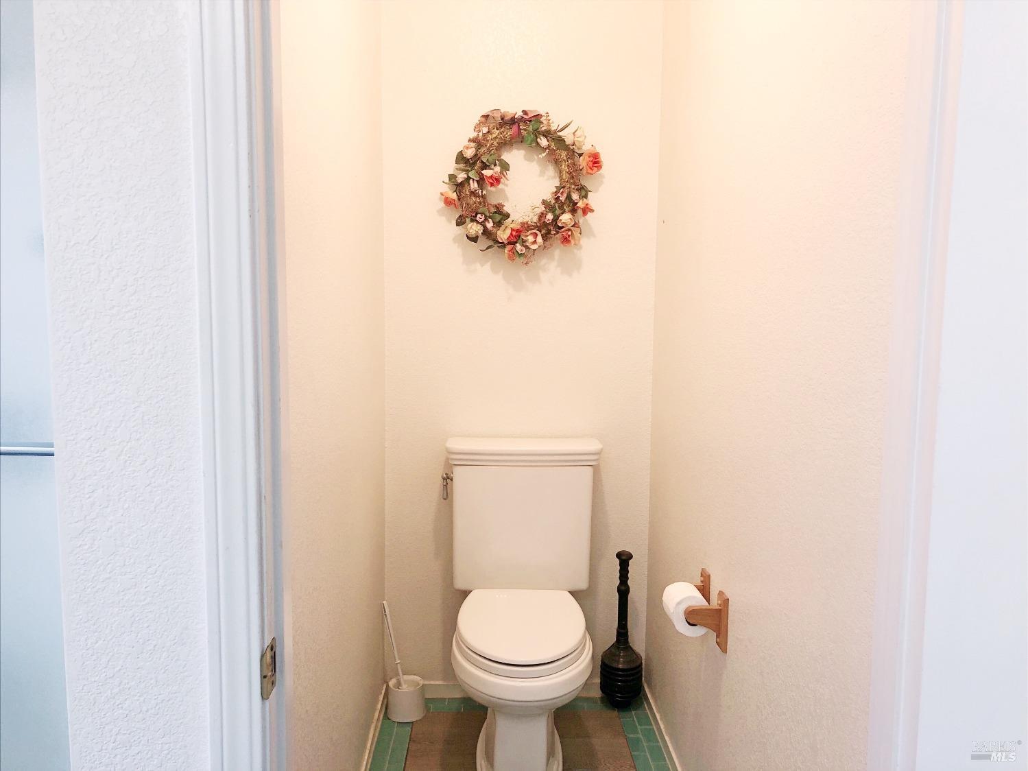 2441 Quail Hollow Dr