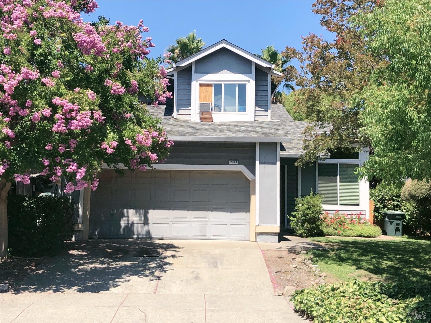 2441 Quail Hollow Dr