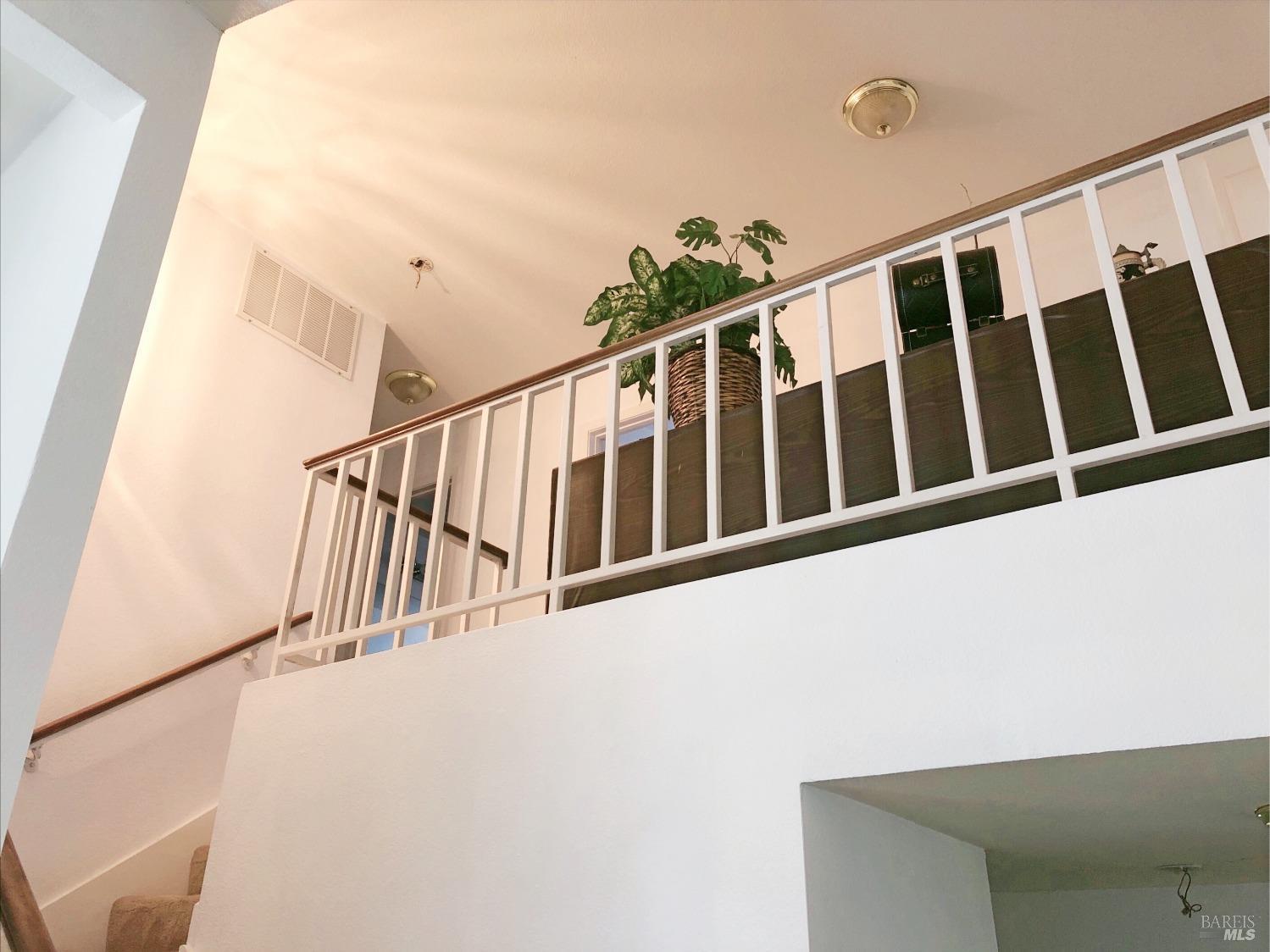 2441 Quail Hollow Dr