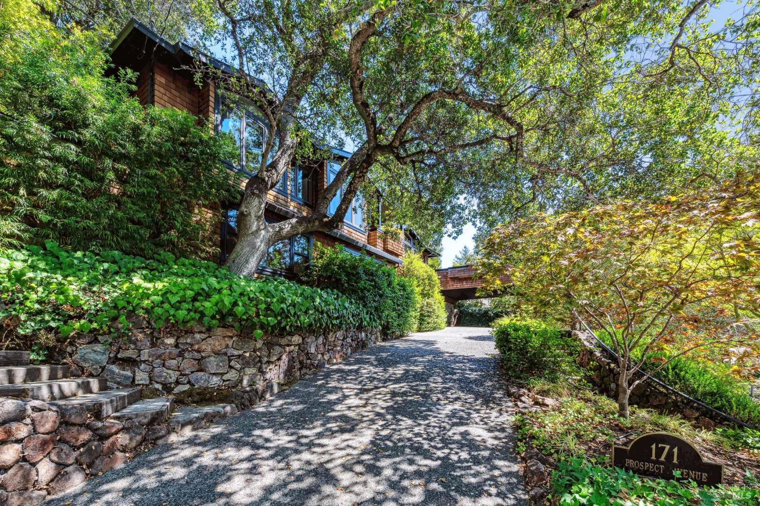 171 Prospect Ave