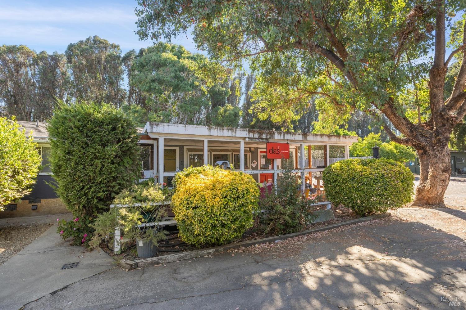 1199 Cuttings Wharf Rd