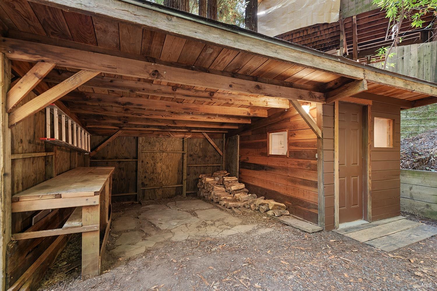 10 Sunrise Mountain Rd