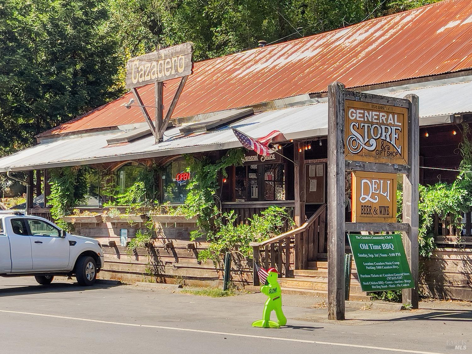 10 Sunrise Mountain Rd