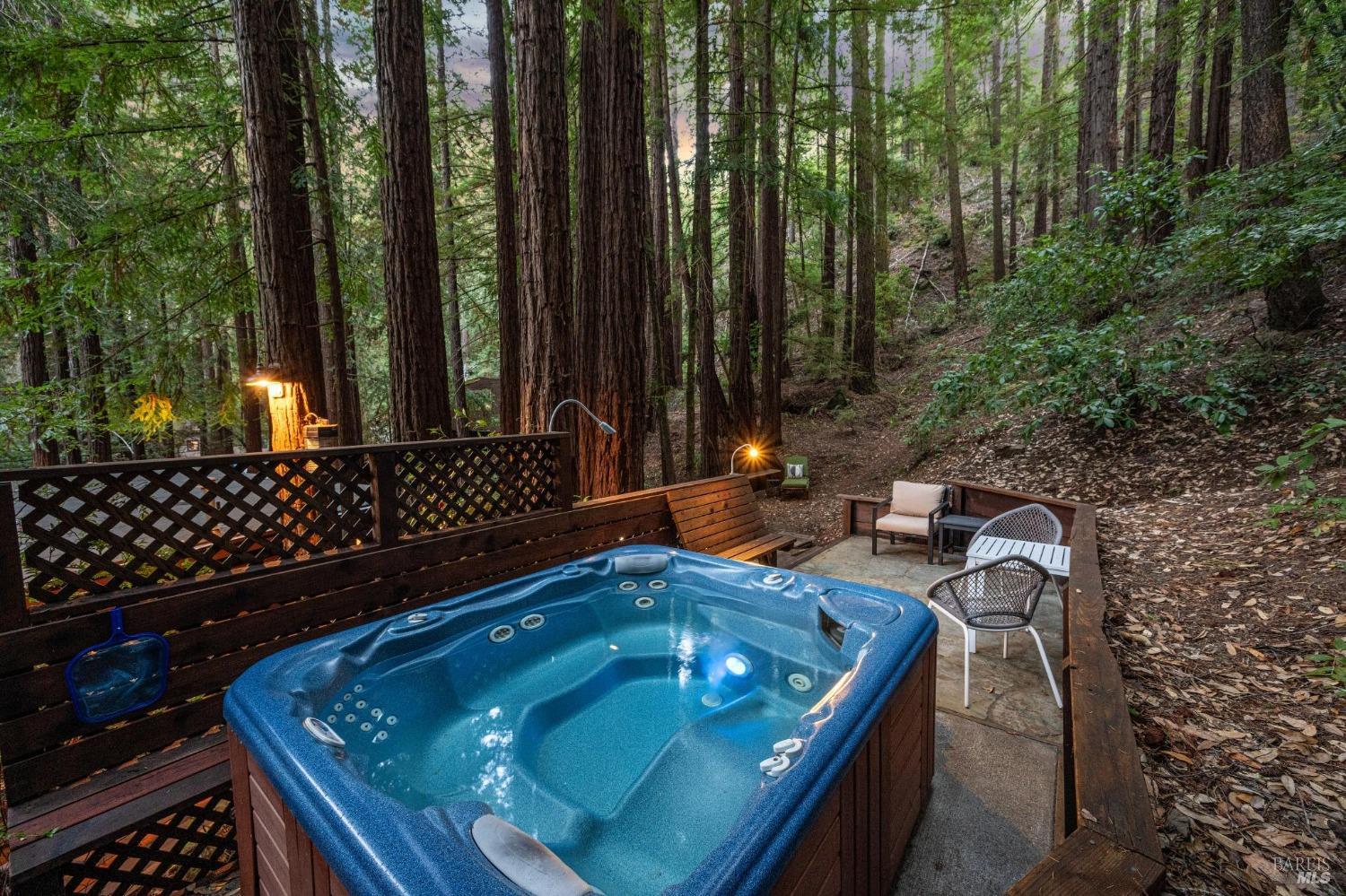 10 Sunrise Mountain Rd