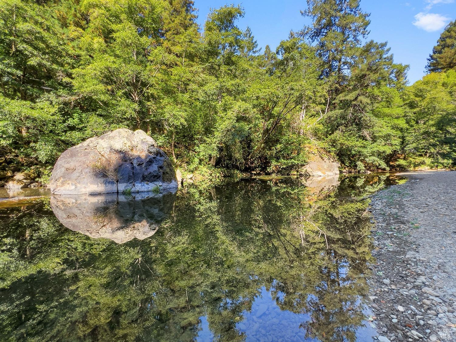 10 Sunrise Mountain Rd