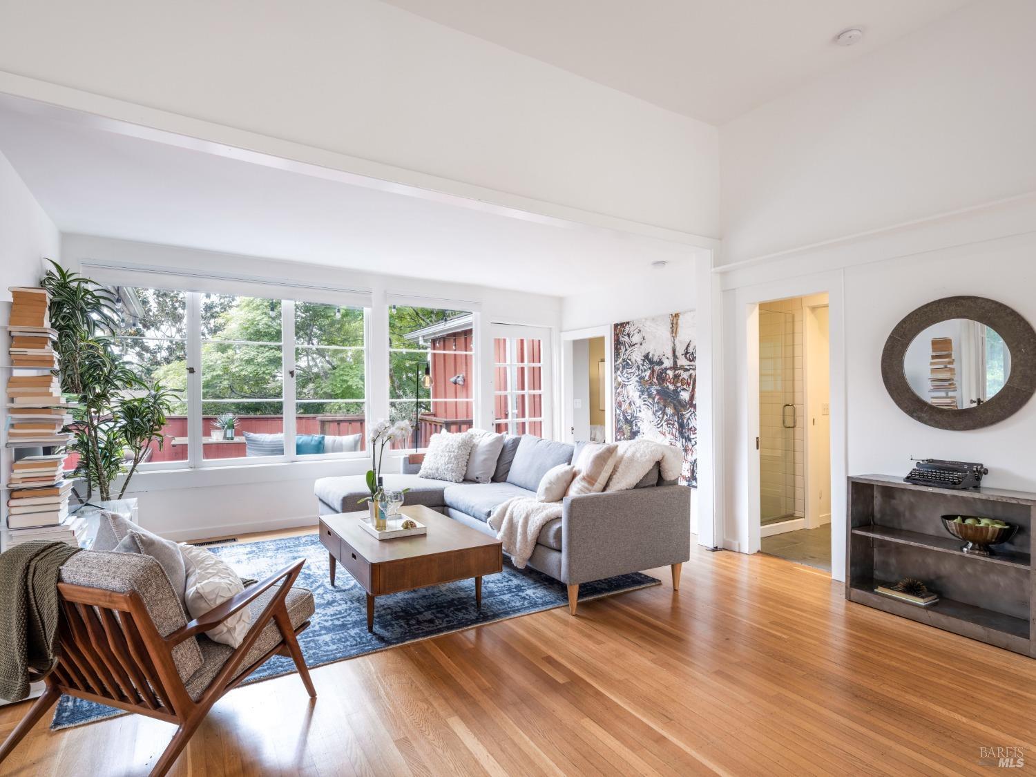 19 Lower Alcatraz Pl