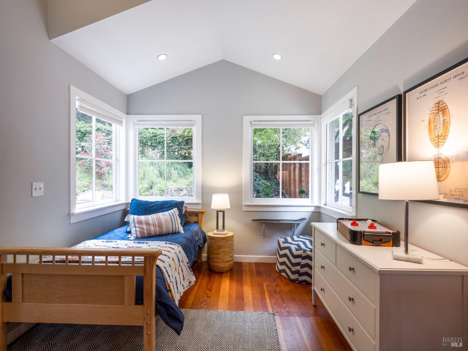 19 Lower Alcatraz Pl